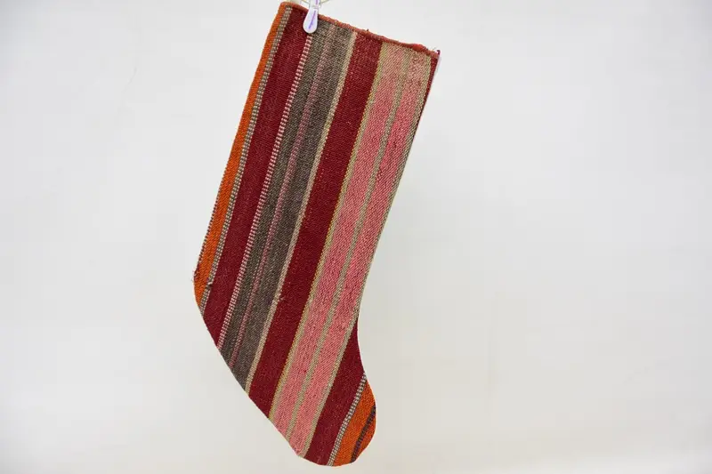 Media navideña festiva roja y rosa, media ornamental de 15,7 pulgadas