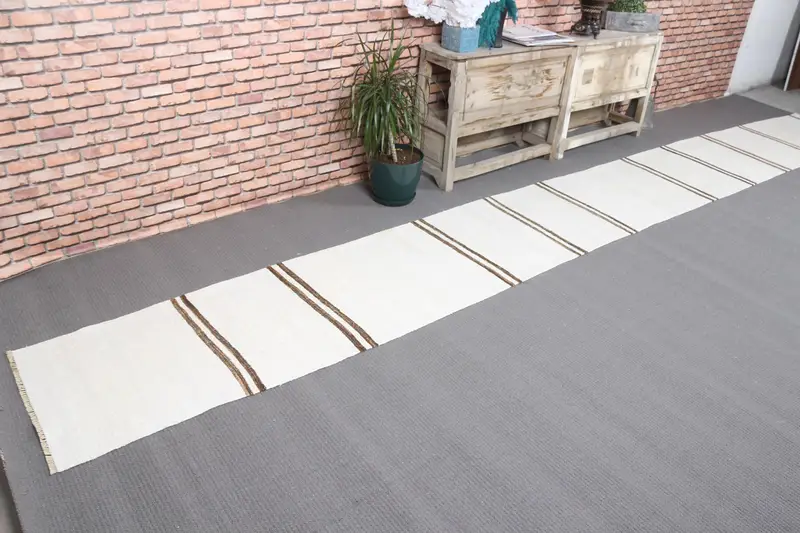 1.9x16.4 ft Halı, Türk Vintage Halısı, Beyaz Çiçekli Yün Halı - 1