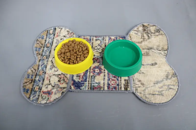 Medium Blue & Beige Foam-Filled Pet Mat, Durable Cotton Pet Pad