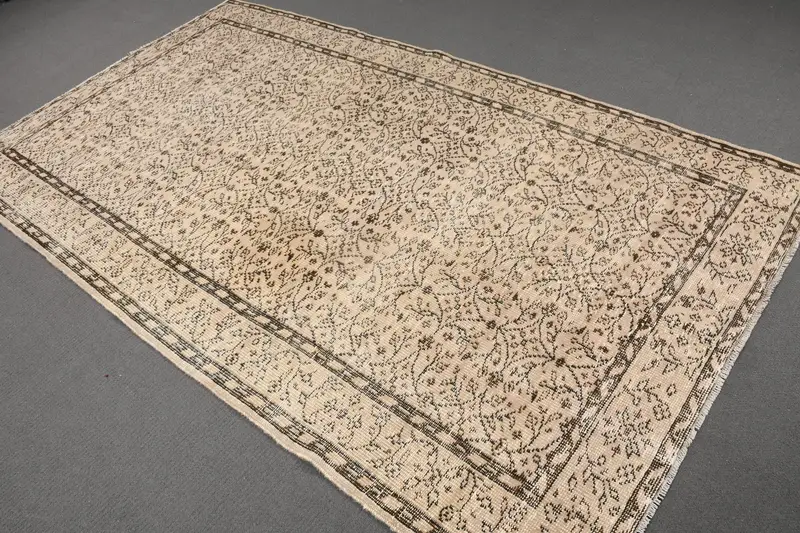 Türkischer Vintage-Oushak-Teppich, 154 x 270 cm, brauner Teppich aus massiver Wolle - 1