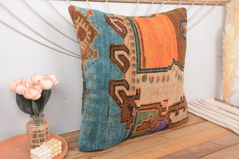 Handgefertigtes grün & orange besticktes Wurfkissen, Vintage Blumenkissen