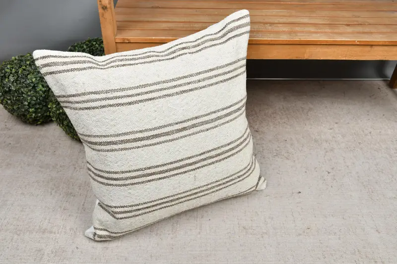 Cozy Throw Pillow, 24x24 White Pillow Cover, Retro Cushion, Gift Pillow, Home Decor Pillow, Throw Kilim Pillow, Pillow Cover - 7