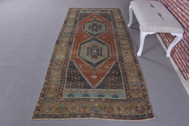 Alfombra Ombré Verde, 3,1x8,5 pies con Detalles Morados