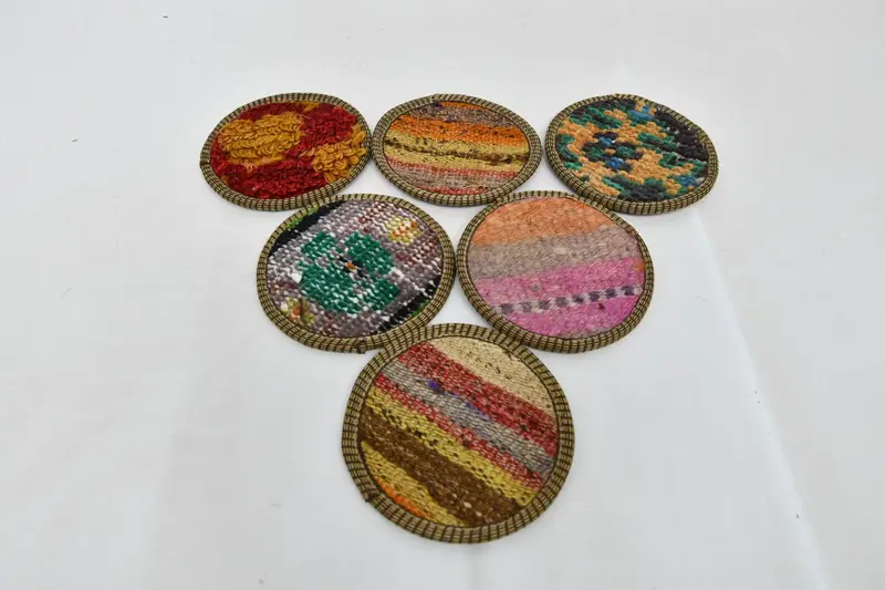 Elegant Red and Bronze Coasters, Stylish and Durable Rug Coasters