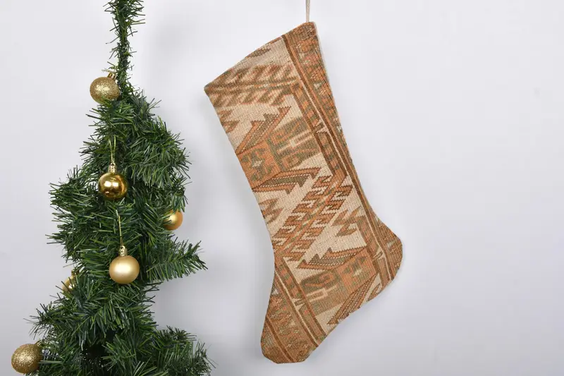 Patrón de adornos navideños, calcetín navideño de 7 pulgadas de ancho