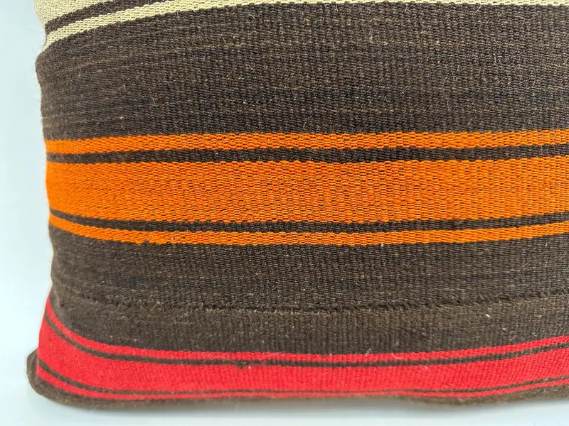 Ein einzigartiges Kissen, Vintage -Kilim -Kissen, Kissenschein, Vintage -Kilim -Kissen, türkisches Kilim -Kissen, 20x20 braune Kissenbedeckung, ethnisches Kissen - 2