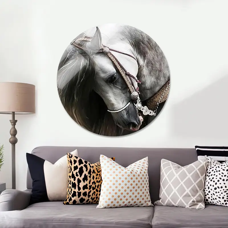 Modern At Aşığı Kanvas: Zarif Çiftlik Evi Loft Dekoru