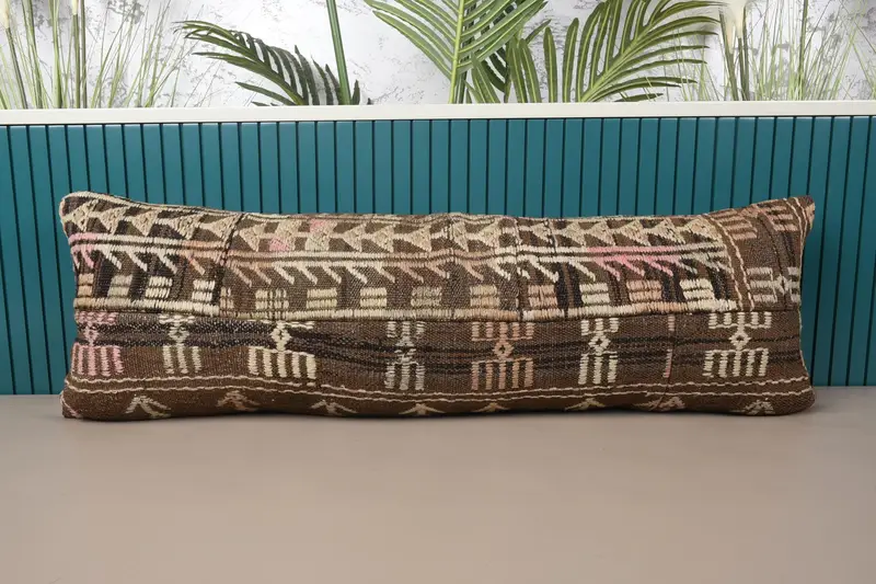 Beige & braunes Patchwork-Wurfkissen, handgefertigtes besticktes Kissen