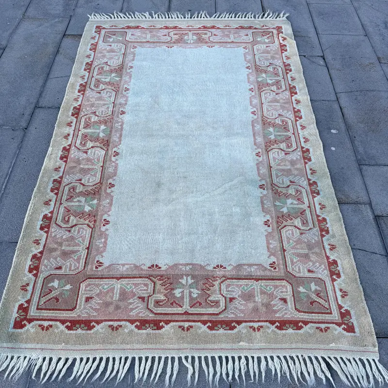 Zarif Bej ve Kırmızı Halı, 4,1x6,4 ft Çiçek ve Geometrik