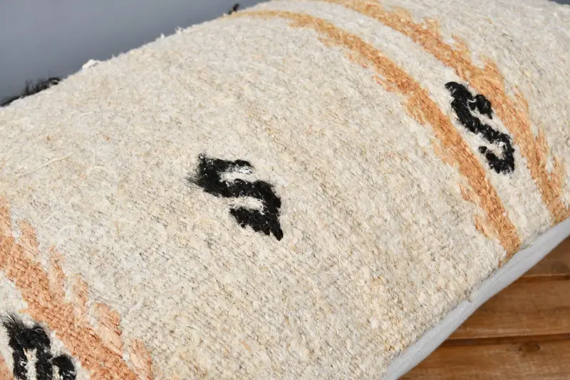 Rustic Pillow Sham, Pillow for Couch, Anatolian Pillow, 16x24 Beige Pillow Cover, Vintage Kilim Pillow, Boho Pillow, Cushion Cover, Vintage Pillow - 3