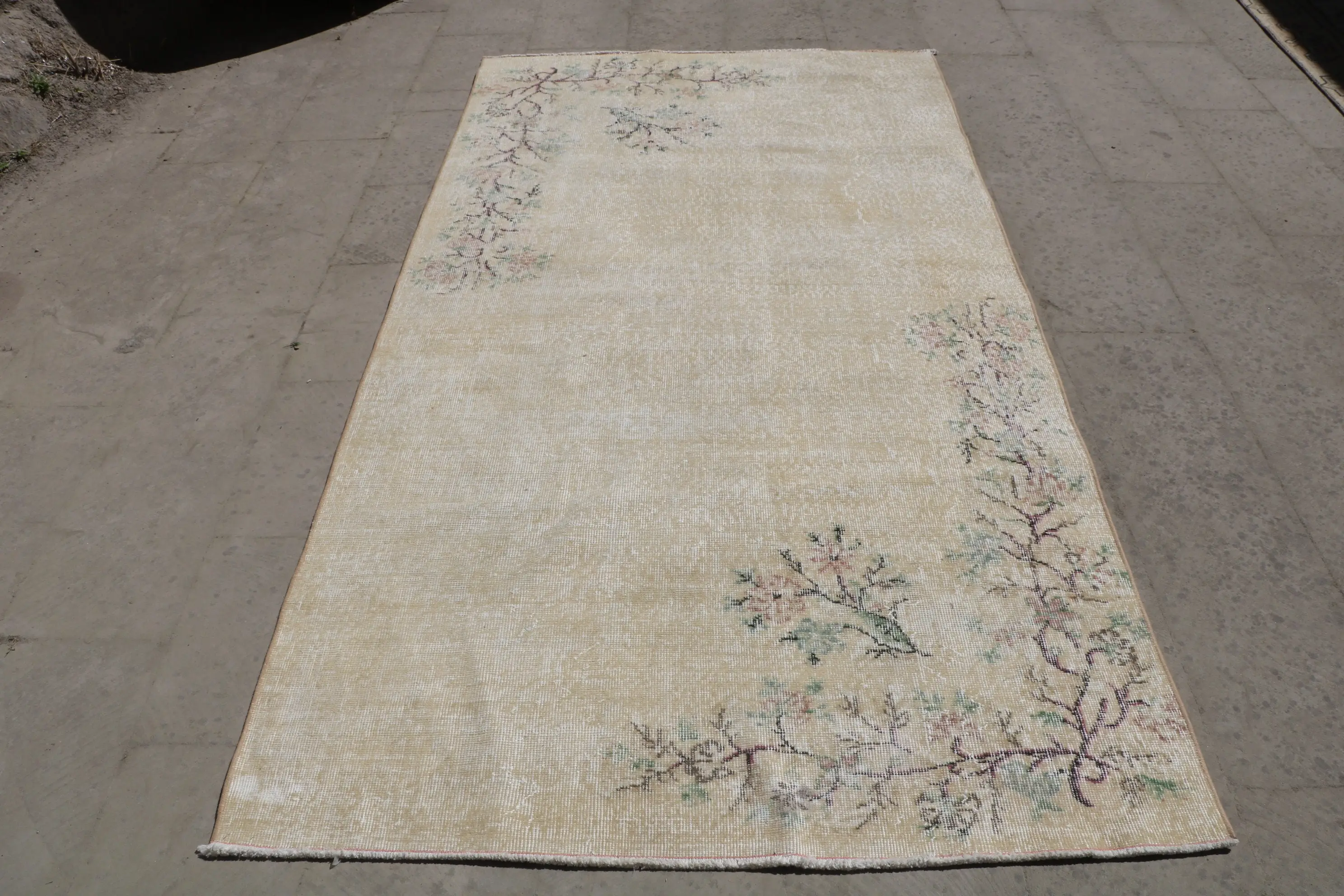 4.3x8.2 ft Vintage Rug, Turkish Rug, White Floral Wool Rug - 1