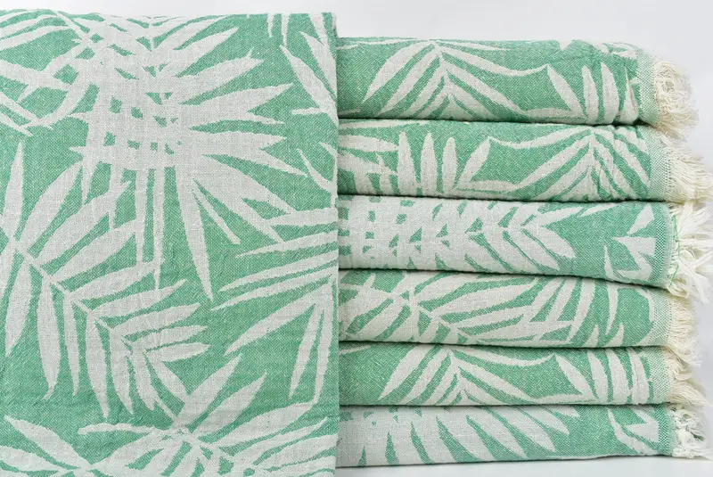 Lightweight towel, Guest Towel, Best Beach Towel, Customized Towels, Summer Gift Ideas, 64x40 Cotton Floral Patterned Towel, Monogram Beach Towel - 1