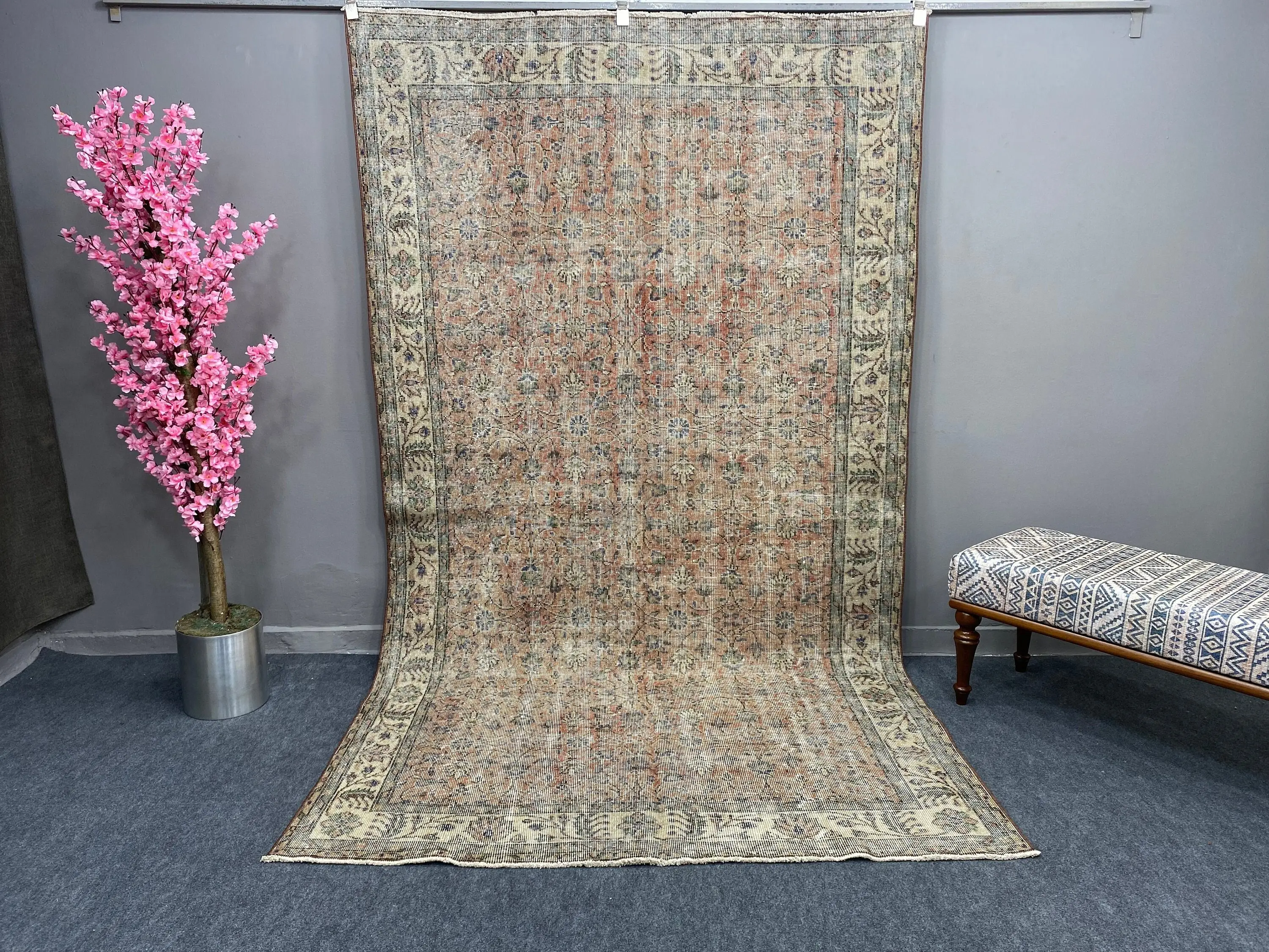 Vintage 5,4x9,7 ft Teppich, türkischer Teppich, brauner abstrakter Teppich aus Wolle - 1
