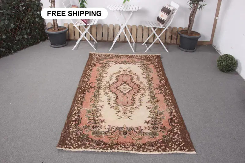 Pembe Çiçekli Halı, 3,8x6,7 ft Zarif Kahverengi Vurgular