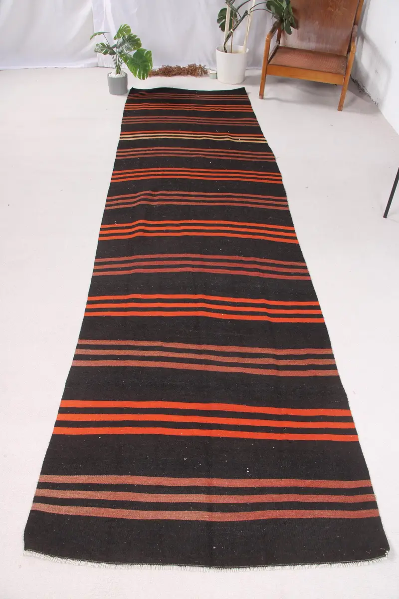 Elegant Black Rug with Orange Border, 3,4x11,9 ft