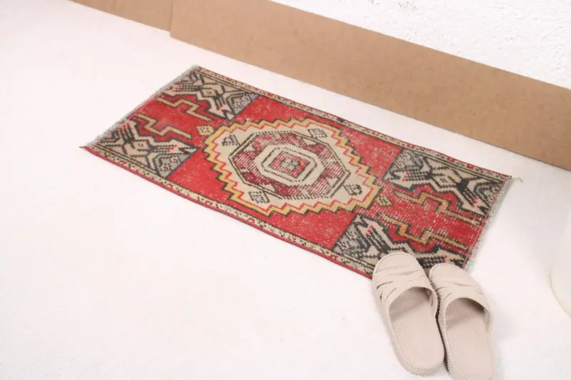 1.4x2.7 ft Halı, Türk Vintage Küçük Halı, Kırmızı Oushak Yün Halı - 1