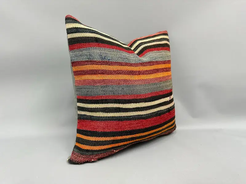Meditation Cushion Cover, Vintage Kilim Pillow, Boho Pillow, Cushion, Knitted Pillow Sham, 18x18 Red Pillow Cover, Vintage Pillow - 2