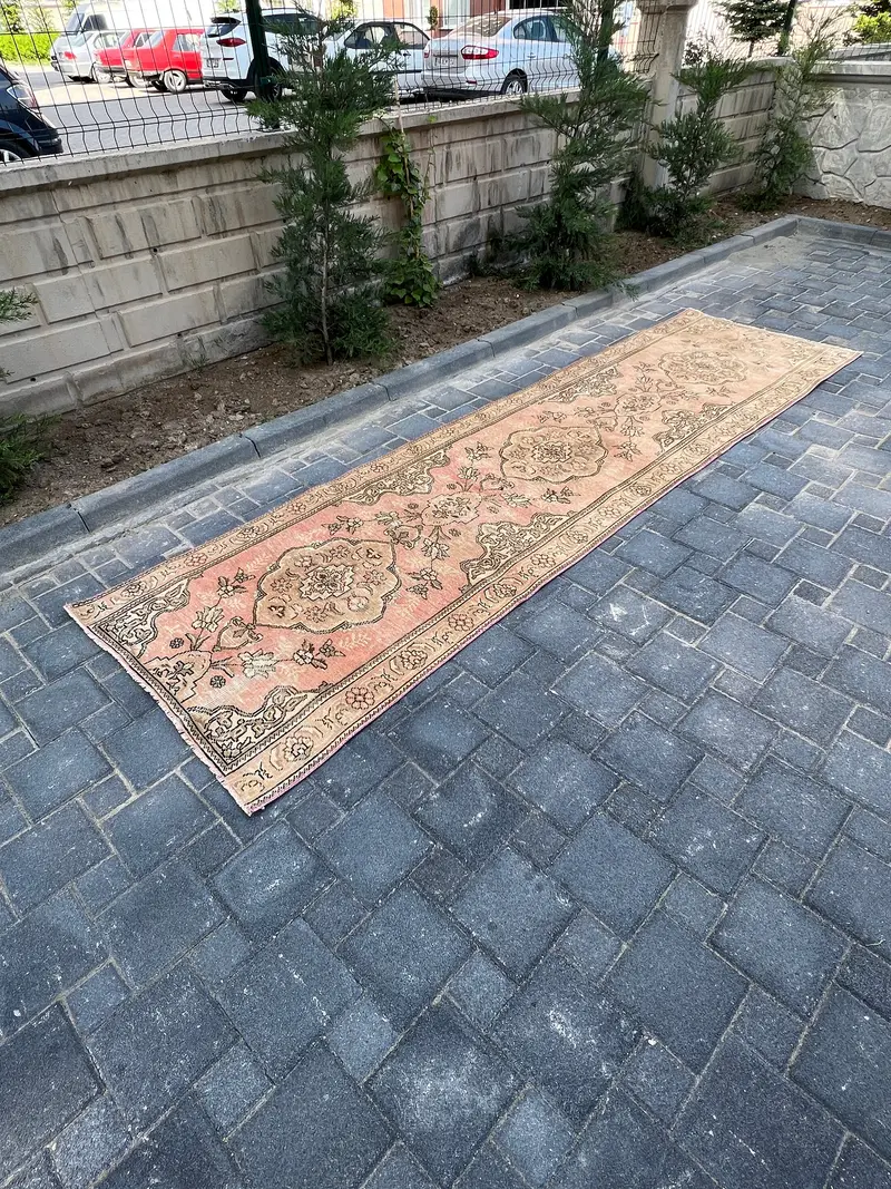 Werten Sie Ihren Raum auf, 3,2 x 11,1 Fuß großer Teppich in Beige und Orange