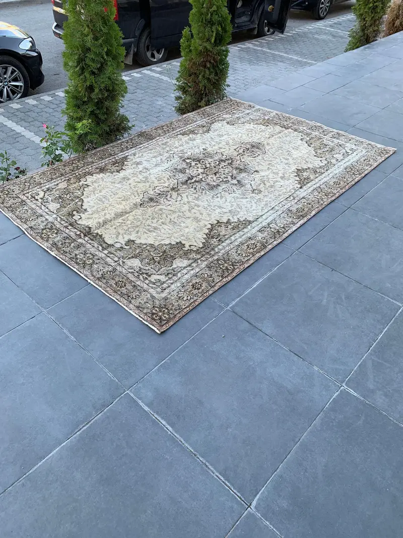 5.5x8.4 ft Rug, Vintage Turkish Rug, Brown White Camouflage Wool Rug - 1