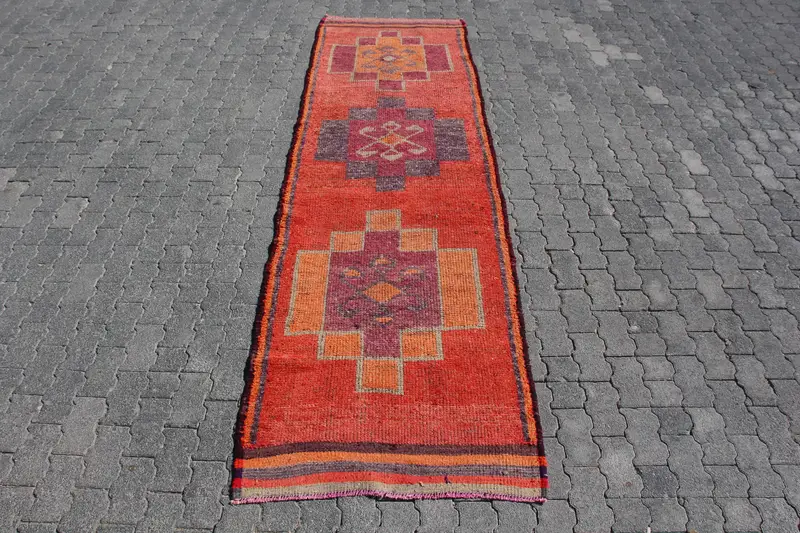 Vintage Herki Runner Rug 3.1x10.8 ft (94x328 cm), Turkish Red Plants & trees Wool Rug - 1