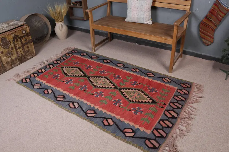 Pink and Blue Oriental Rug, 108x190 cm Elegant Decor