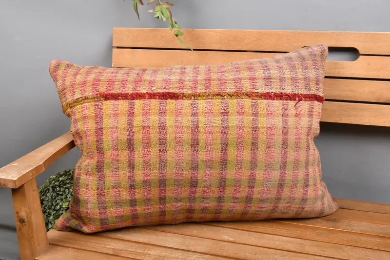 Handgefertigtes gestreiftes Wurfkissen, 20x28 besticktes Kissen