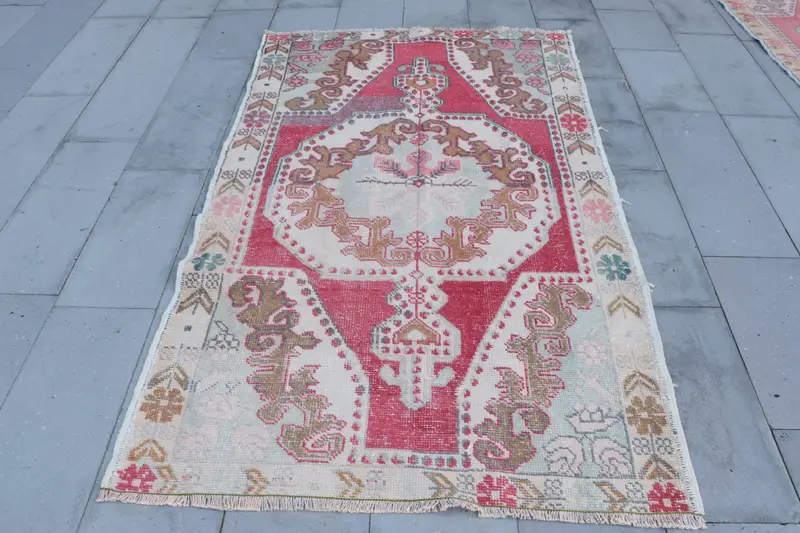 Türk Vintage Halısı, 4.4x6.9 ft Alan Halısı, Kırmızı Oushak Çiçekli Halı - 1