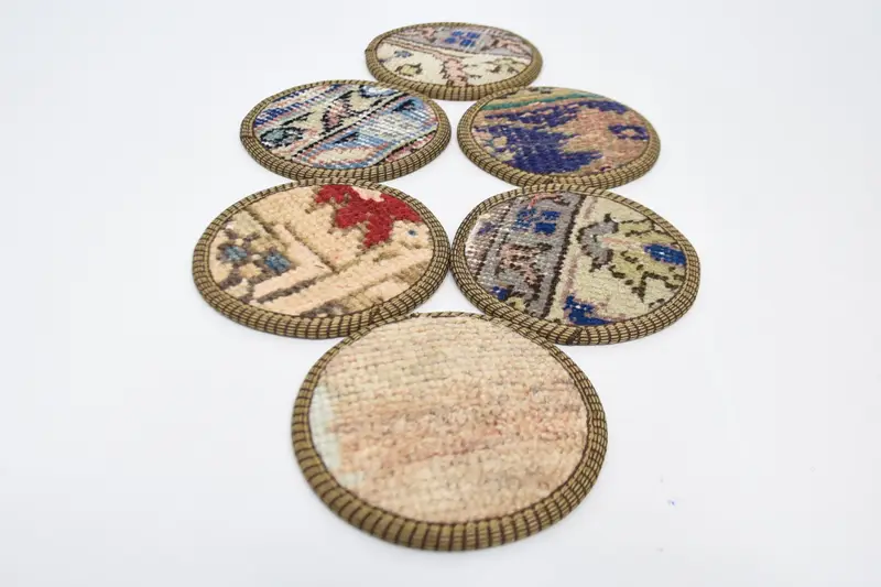 ボヘミアン ベージュ & ブロンズ ラウンド コースター、多用途のボヘミアン コースター