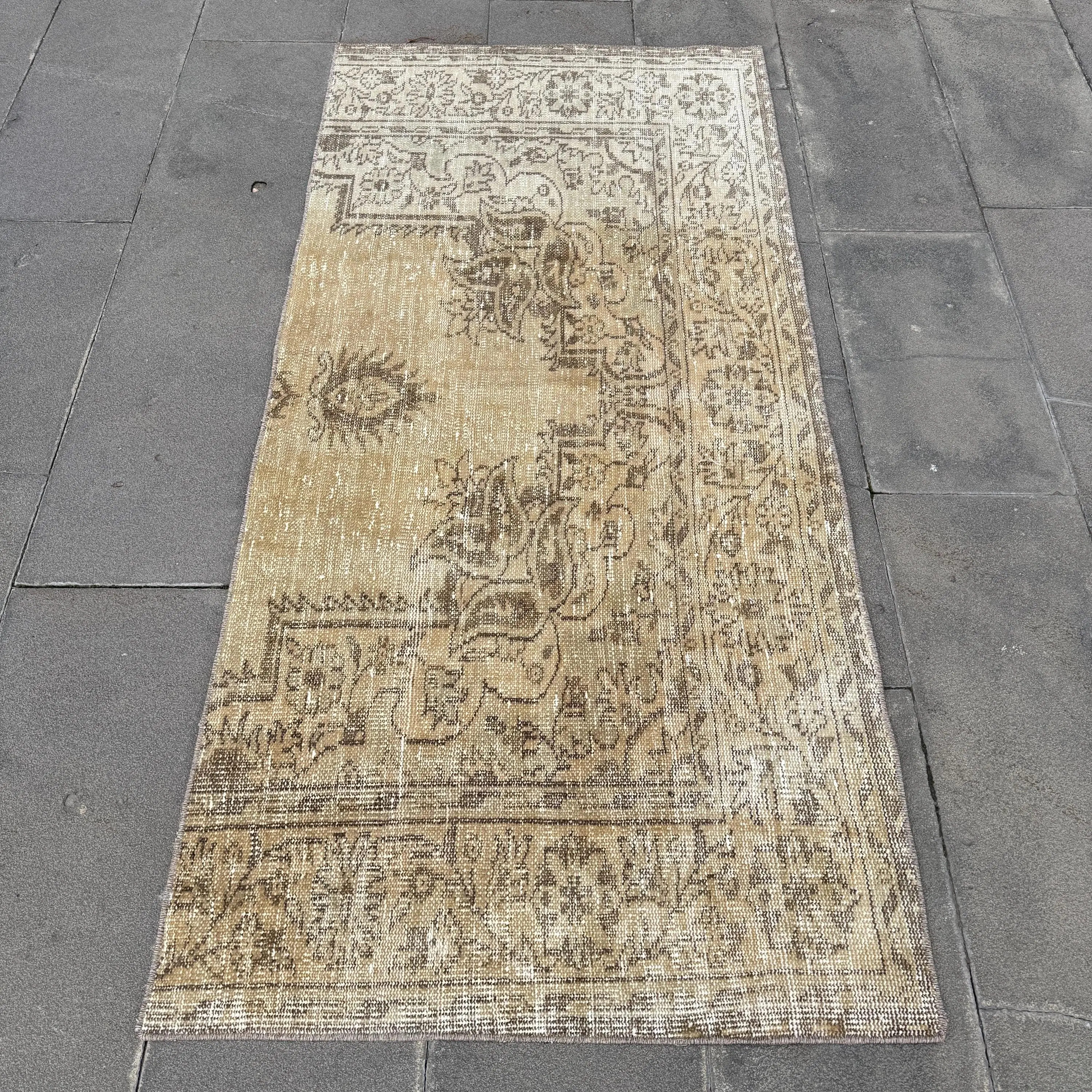 2.9x6.1 ft Vintage Rug, Turkish Accent Rug, Brown Beige Floral Rug - 1