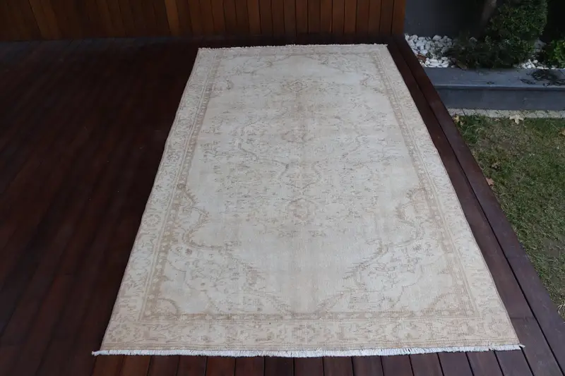 Vintage Turkish Area Rug 4.6x8.2 ft, White Brown Polka dot Rug - 1
