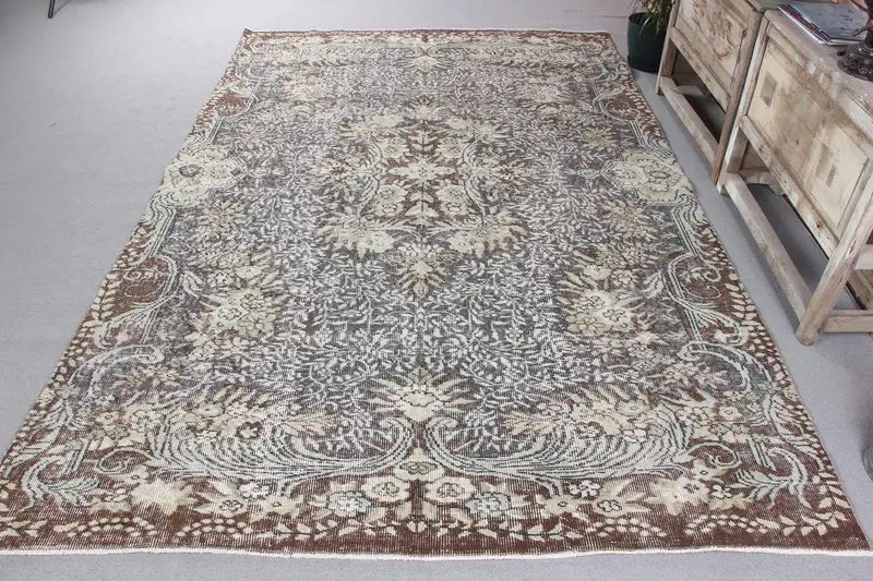 Handmade Persian Rug, 0.5x9.5 ft Gray & Brown