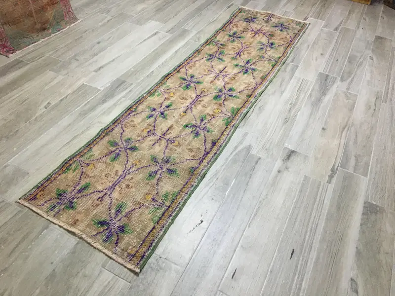 Alfombra turca vintage de 2,1x8,7 pies, alfombra de lana a cuadros púrpura Oushak - 1