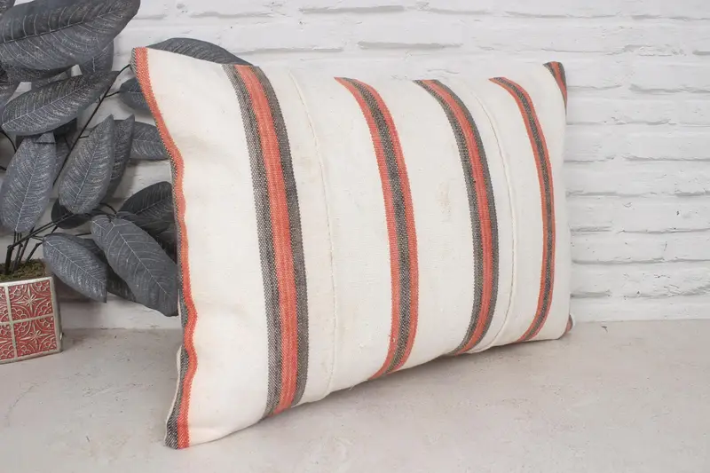 Vintage Kilim Pillow, Turkish Kilim Pillow, 16x24 Beige Pillow, Cushion Case, Interior Designer Pillow, Traditional Pillow, Bolster Pillow Case - 3