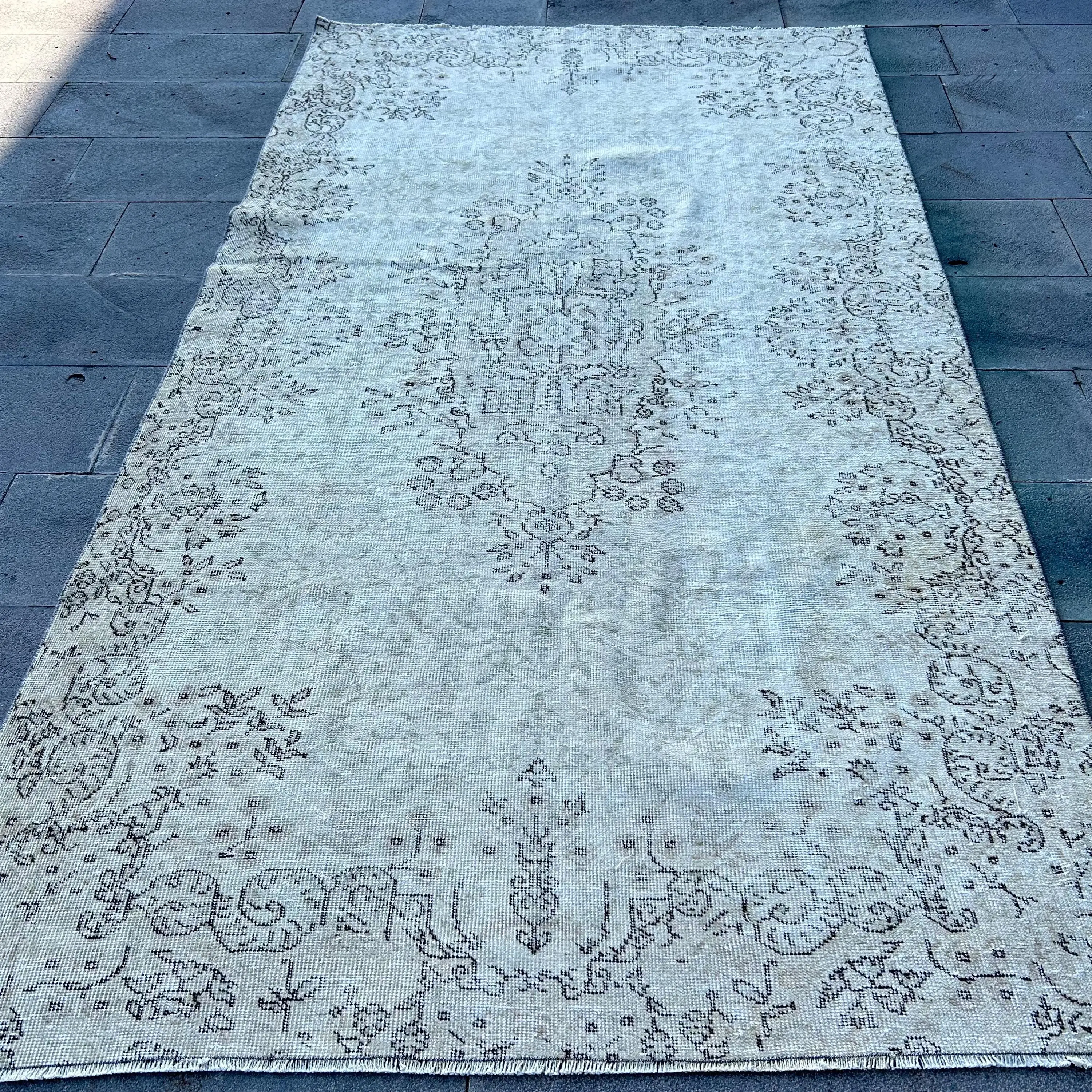 Vintage Rug 5.1x7.7 ft (156x234 cm), Gray Turkish Rug - 1