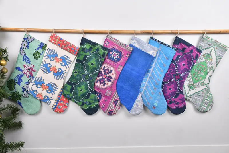 Patrón de adornos navideños, calcetín navideño de 7 pulgadas de ancho