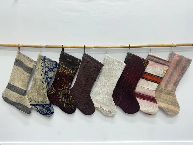 7x17 İnç Bej Süs Desenli Noel Çorabı, Şenlikli Tatil Dekoru