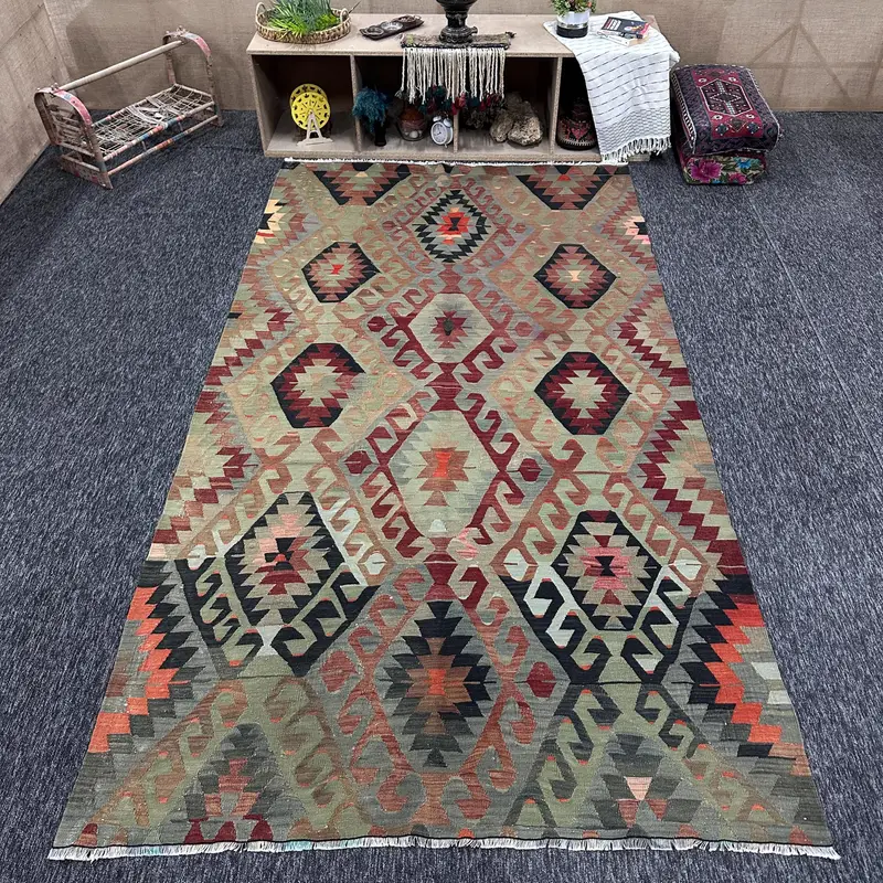 Großer Vintage-Teppich 5,7 x 10,5 Fuß, rot-schwarz gepunkteter Teppich aus Wolle - 1