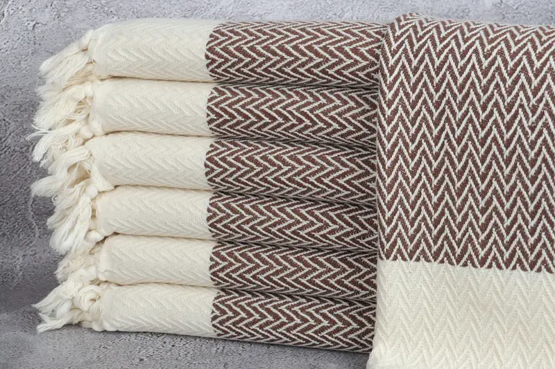 Housewarming Gift, Wedding Gift, Custom Hand Towel, Summer Towel, Bridal Shower Gifts, 34x18 Cotton Zigzag Design Towel, Monogrammed Hand Towel - 1