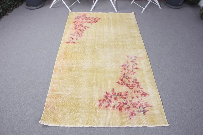 Alfombra Verde con Borde Rojo 3,5x6,3ft Decoración Elegante