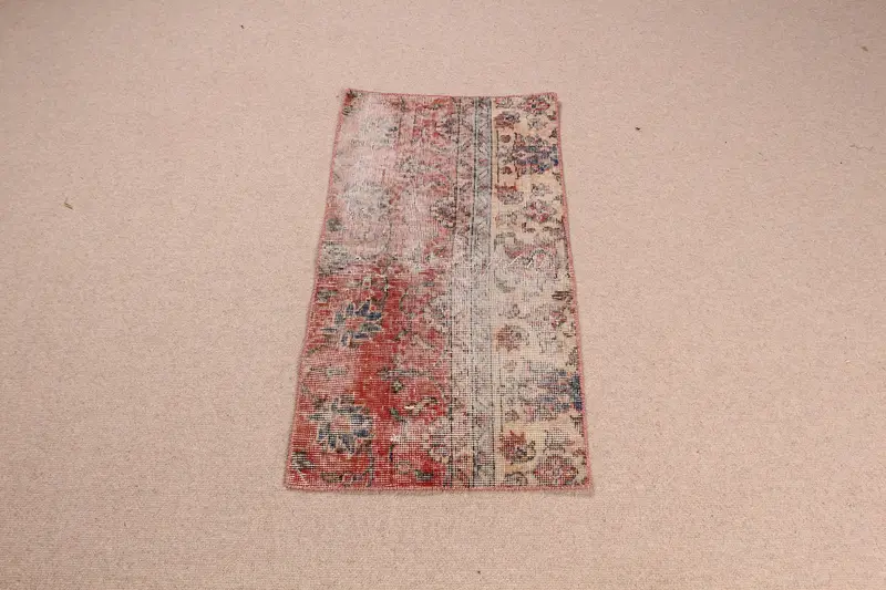 Red Oriental Rug, 1.7x3.2 ft Elegant Red and Beige