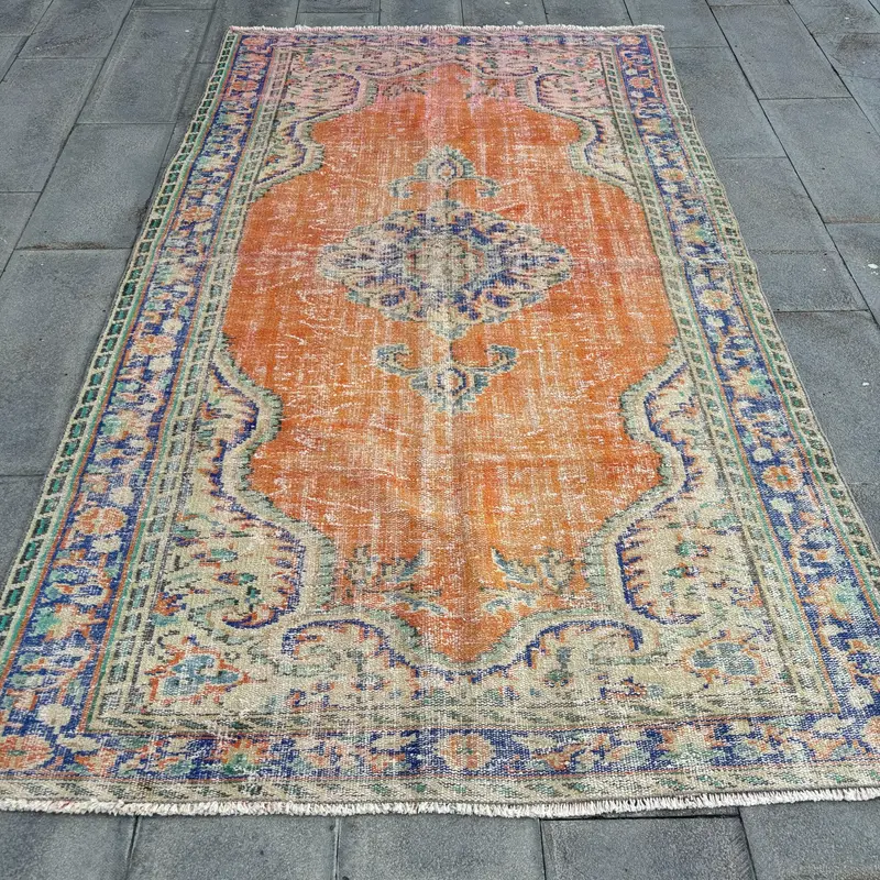 Türkischer Teppich, 5,3 x 8,7 Fuß großer Teppich, orangefarbener Vintage-Teppich aus orientalischer Wolle - 1