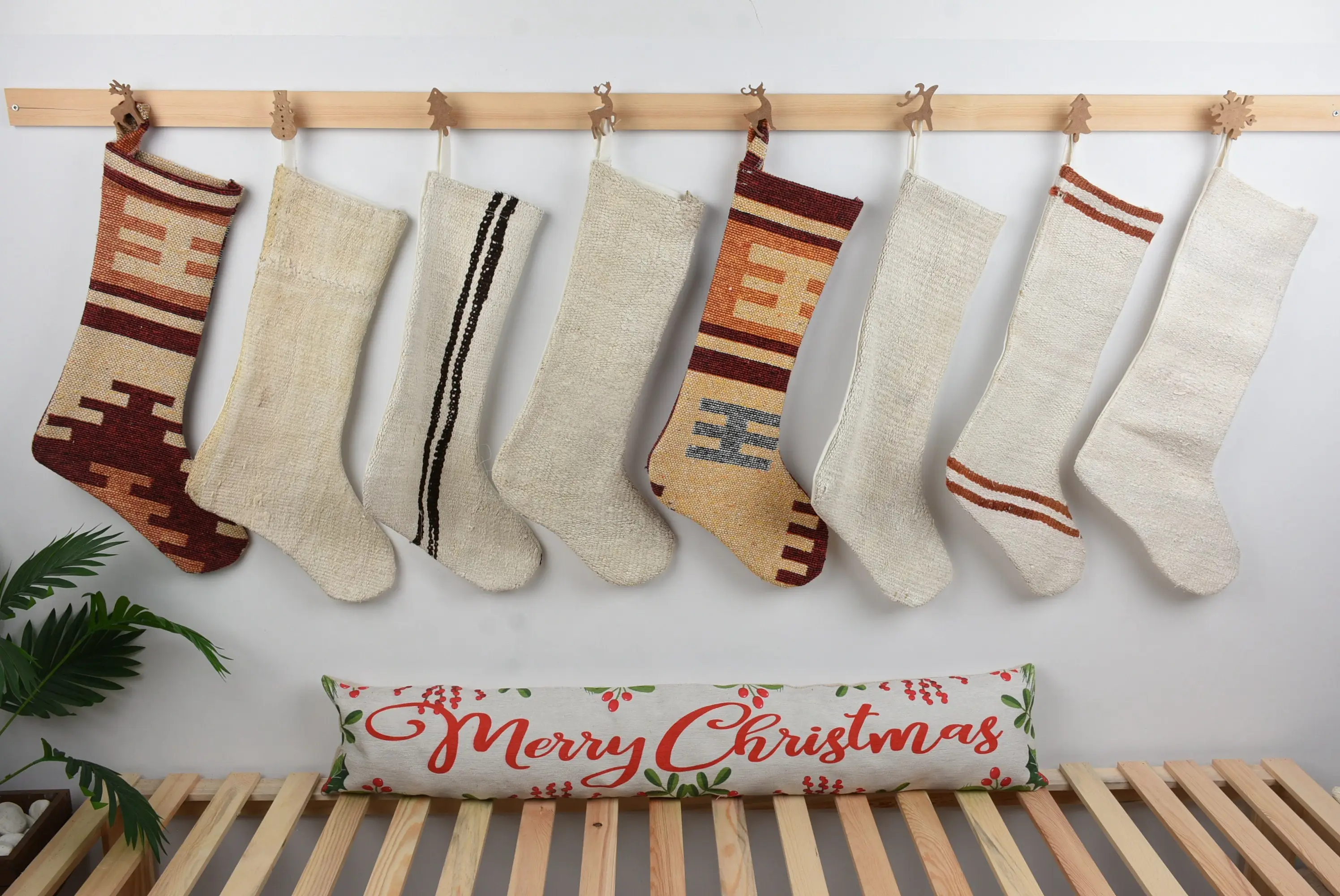 Festliches Weihnachtsornament-Muster, 20,3 cm breiter Weihnachtsstrumpf - 1