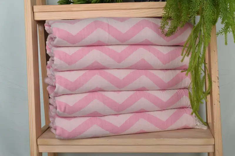 Zigzag Design Tea Towel Pink Cotton Handmade, 24x40 Inches