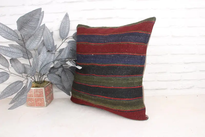 18x18 Red Cushion, Turkish Pillow, Living Room Throw Pillow Cover, Couch Pillow, Cushion Case, Vintage Pillow, Vintage Kilim Throw Pillow - 4