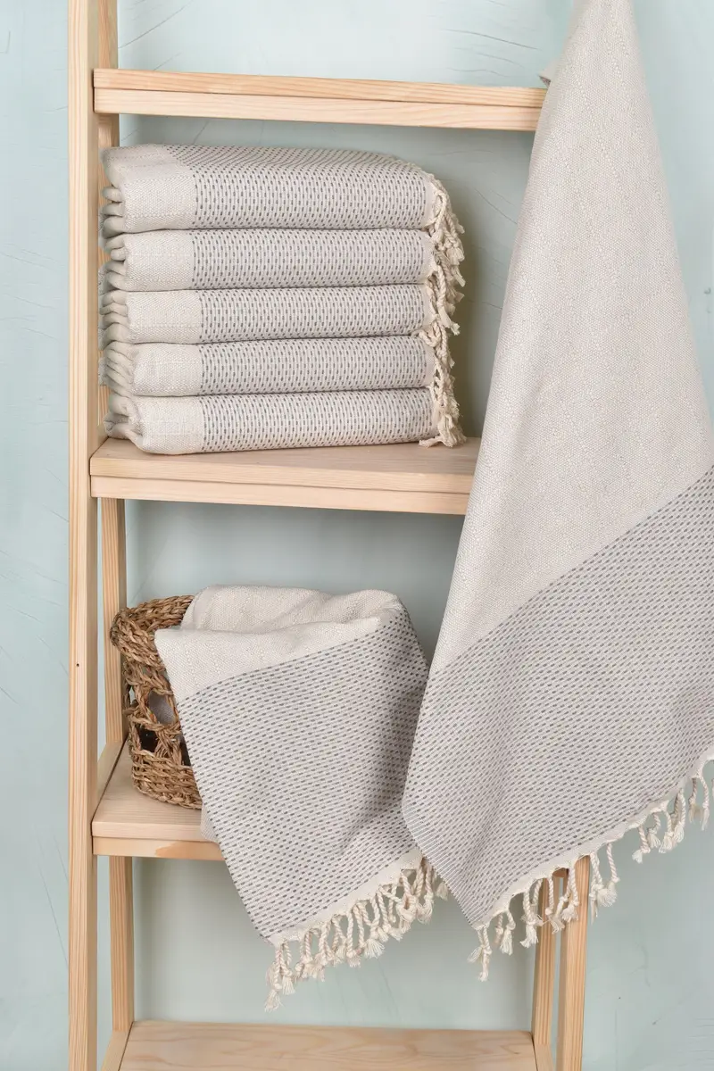 Wedding Anniversary Gift, Holiday Towel, Hammam Towel USA, Luxury towel, Summer Gift, 70x40 Cotton Polka Dot Towel, Gift For Coworker, Bath towel - 3