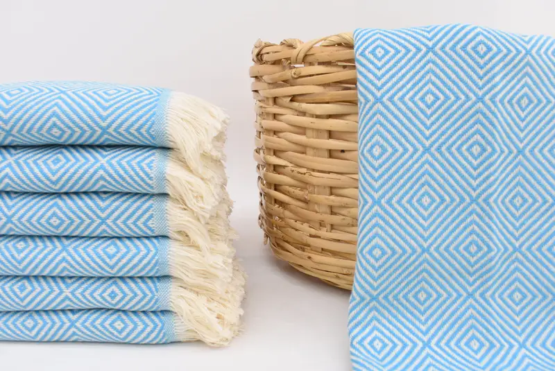 Guest Towel Turquoise Diamond Hand Towel, 28x20 Inches