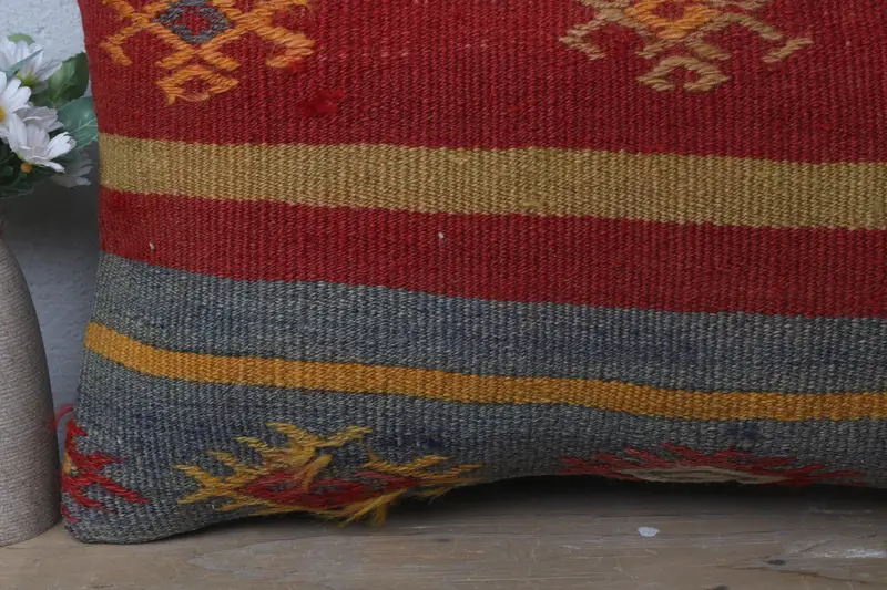Vintage Pillow, Interior Designer Pillow, Gift Pillow, Colorful Pillow Cover, Decorative Pillow Cover, Pillow Case, 12x20 Red Cushion - 3