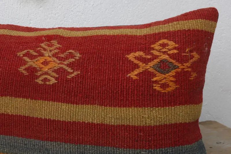 Vintage Pillow, Interior Designer Pillow, Gift Pillow, Colorful Pillow Cover, Decorative Pillow Cover, Pillow Case, 12x20 Red Cushion - 5
