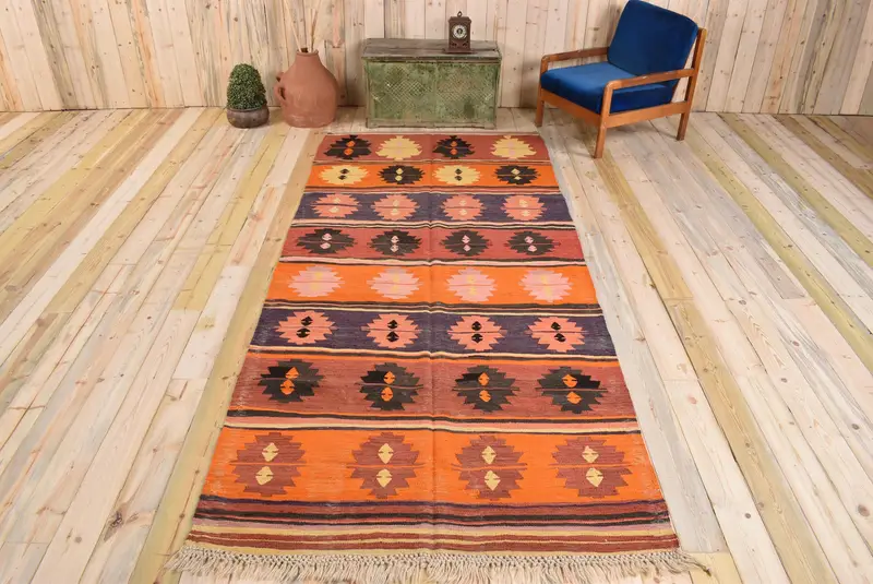 Vibrant Orange Rug, 4,7x10,7 ft Abstract Design
