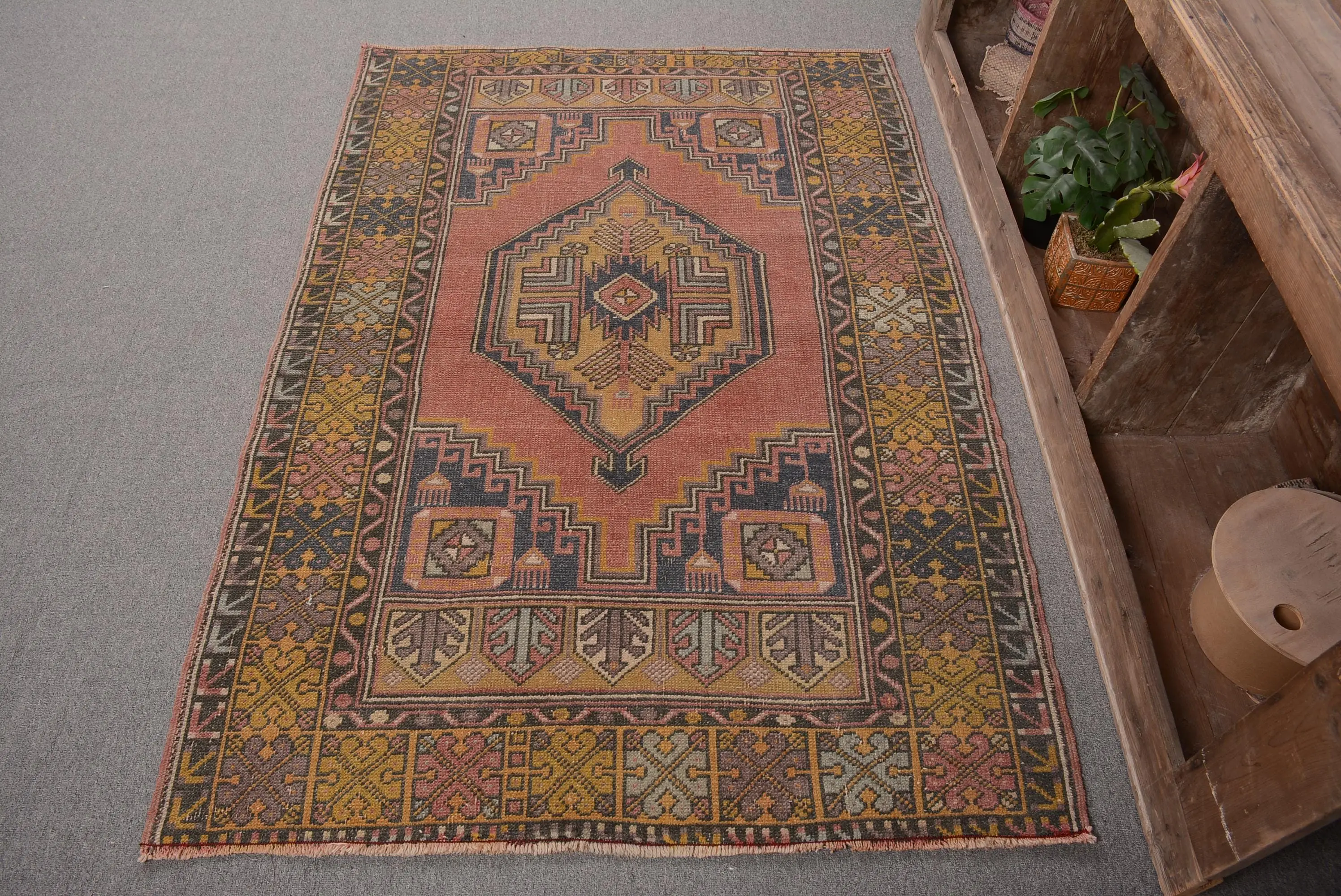 Roter Perserteppich, 3,7 x 5,4 Fuß, elegantes Dekor - 1